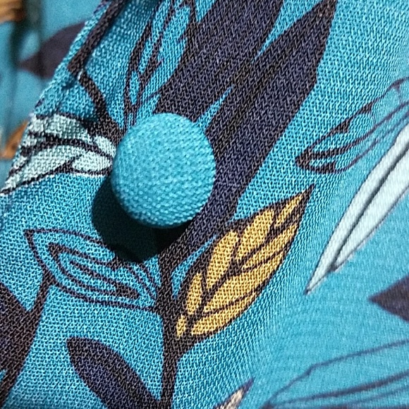 🔖Croft & Barrow fluttery sleeves blouse - Picture 4 of 6